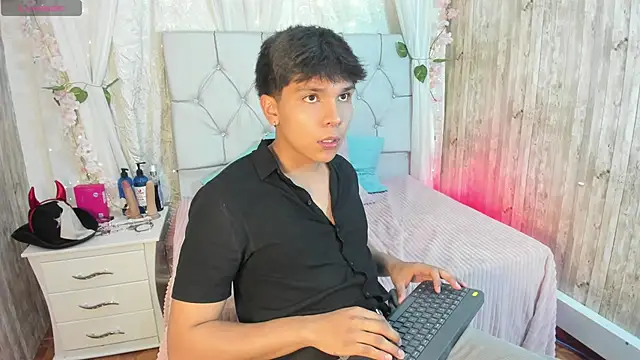 Thiago Kozak online show from 11.18.25