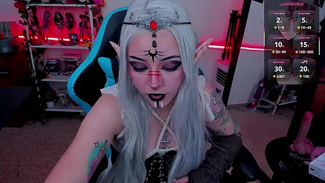 Makii 33 online show from 11.19.25