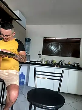 Snapshot of jack_y_tokyo chatting on 10.09.25 jack y tokyo online show from 10.09.25