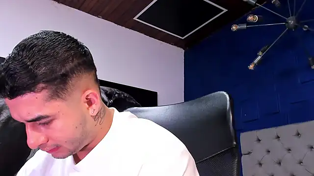 king falconer online show from 12.14.25