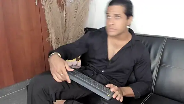 Evansdark1 online show from 11.14.25