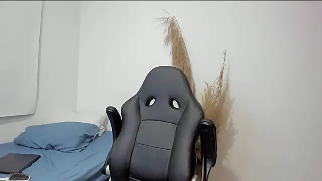 Evansdark1 online show from 03.29.26