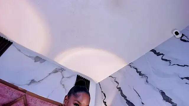 Snapshot of kandy_bronw chatting on 07.02.26 kandy bronw online show from 07.02.26
