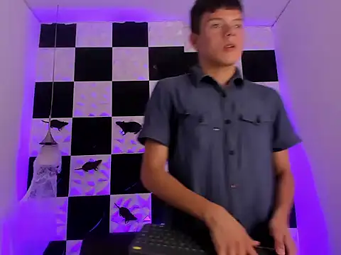 AndyFame1 online show from 10.15.25