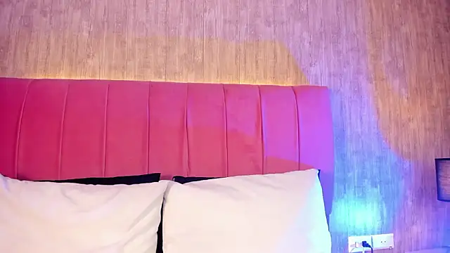 Kendra kobein online show from 03.11.26