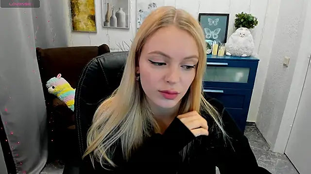 KatherineePierce online show from 10.20.25