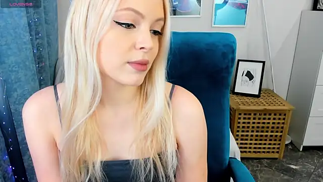 KatherineePierce online show from 05.16.26