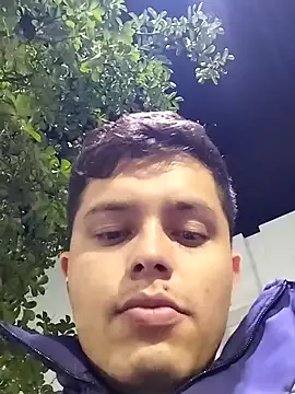 Snapshot of Haustin202 chatting on 11.02.25 Haustin202 online show from 11.02.25