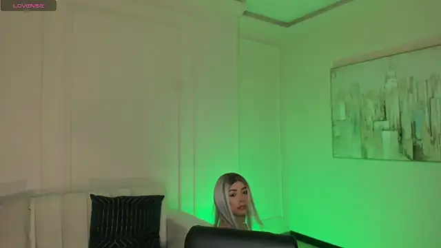 IsabellaMoreau online show from 02.14.26