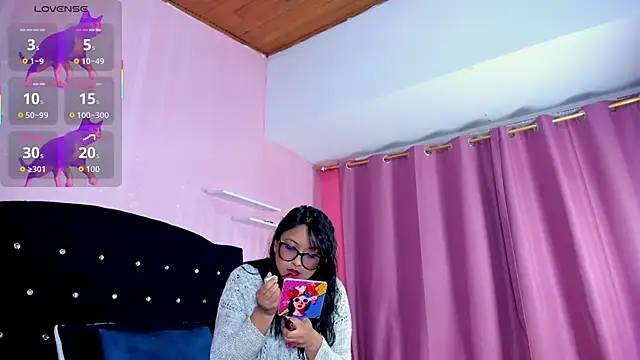 Azul Moon online show from 11.30.25