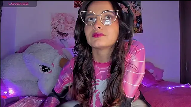 Maki sins online show from 10.16.25