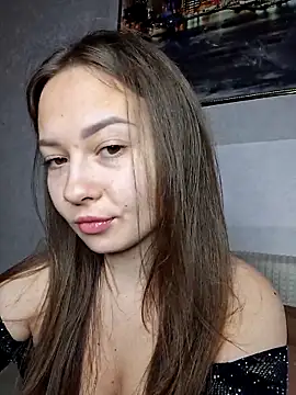 Olivia OliV online show from 10.17.25