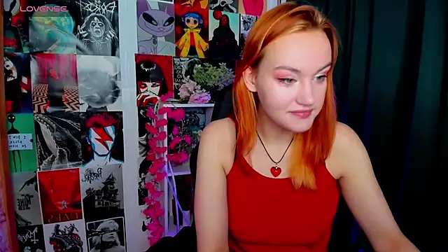 Snapshot of Ida_FaneStain chatting on 09.18.25 Ida FaneStain online show from 09.18.25