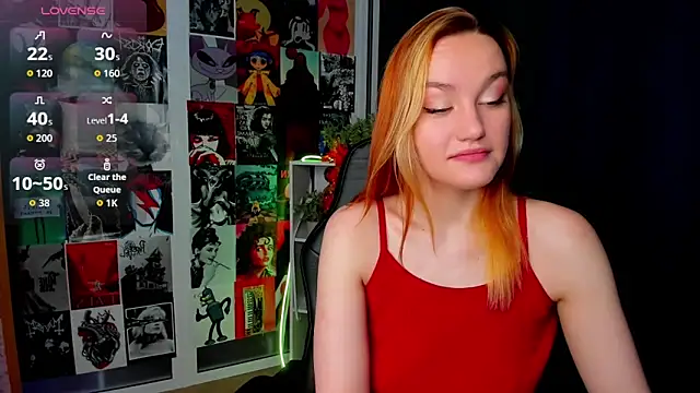 Snapshot of Ida_FaneStain chatting on 11.15.25 Ida FaneStain online show from 11.15.25