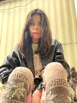 Snapshot of Idnkjustadeline chatting on 09.11.25 Idnkjustadeline online show from 09.11.25