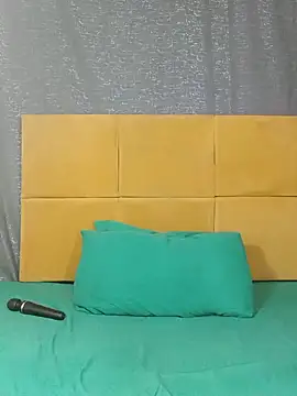 HugeTitisxx online show from 06.28.26