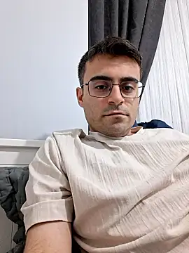 Snapshot of Obstacless chatting on 01.08.26 Obstacless online show from 01.08.26