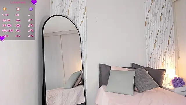 MissVioleet  online show from 04.16.26