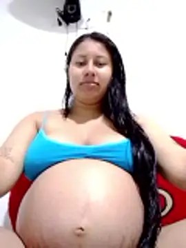 Snapshot of Hot_Rihanna chatting on 02.26.26 Hot Rihanna online show from 02.26.26