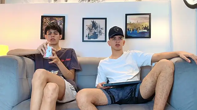 TWINKS FRIENDS online show from 03.17.26