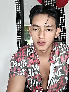 Hiroshi Shen online show from 10.13.25