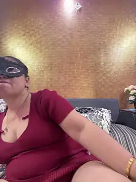 Iampriyaaa15 online show from 05.27.26