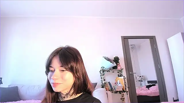 Passionate Isabella online show from 11.21.25