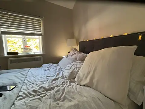 FrancescaXO online show from 10.22.25