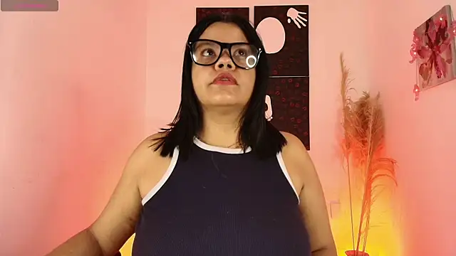 Iamlola  online show from 09.12.25