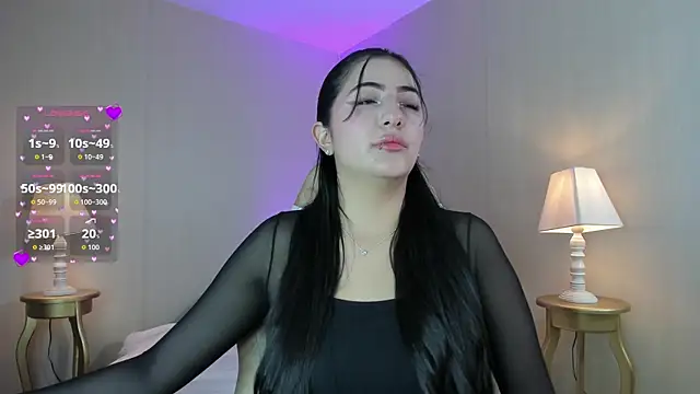 Snapshot of alessiafiore_ chatting on 10.01.25 alessiafiore online show from 10.01.25