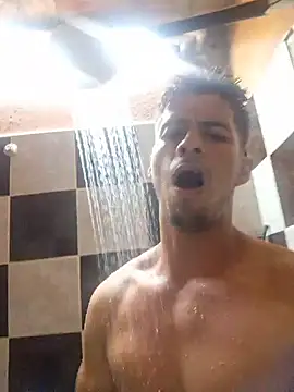 Snapshot of piterrr_hot chatting on 12.18.25 piterrr hot online show from 12.18.25