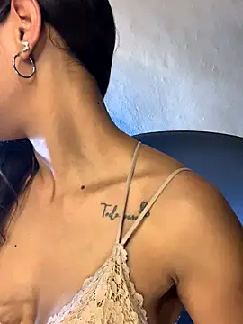 chicachocolate01 online show from 09.10.25