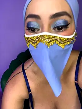 Snapshot of Aisha_Malek chatting on 12.03.25 Aisha Malek online show from 12.03.25