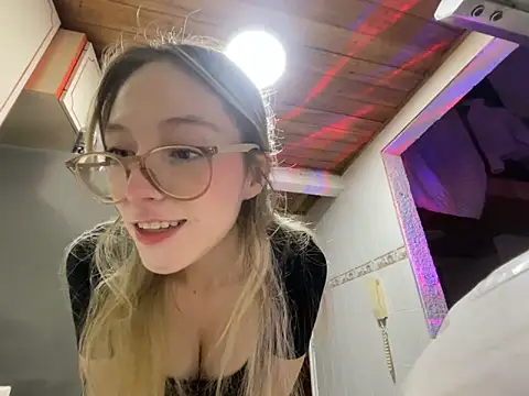 ReenKitty online show from 04.19.26