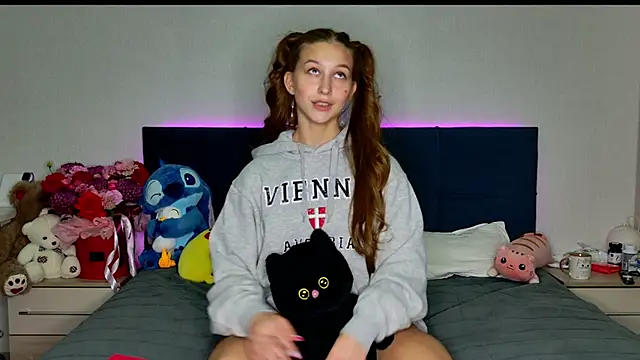 MissEmilyMiller online show from 11.06.25