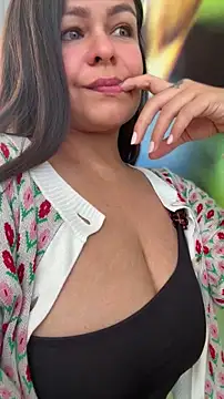 sweet shadil  online show from 05.23.26