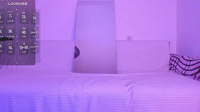 Lil Foxy9 online show from 11.21.25