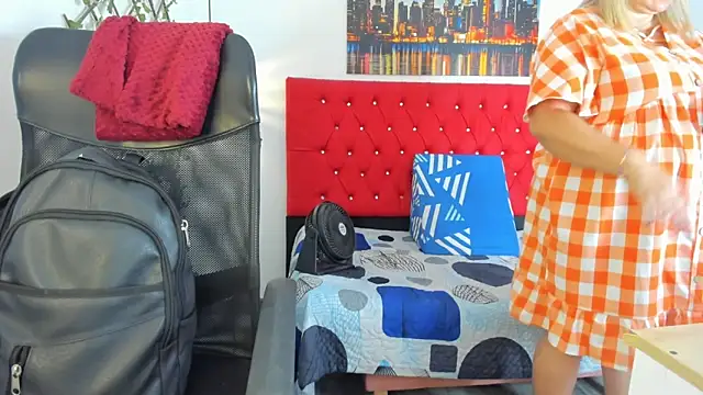 carolinacrus01 online show from 11.21.25