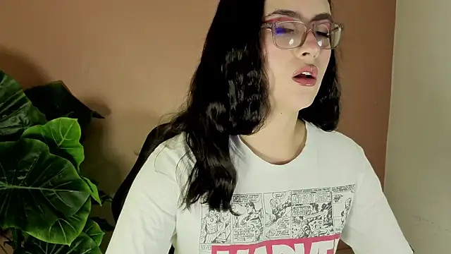 LiLLiAnderson online show from 09.26.25