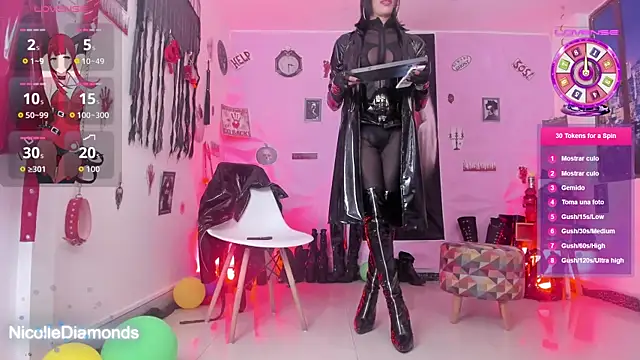 NicolleDiamonds cg online show from 10.28.25