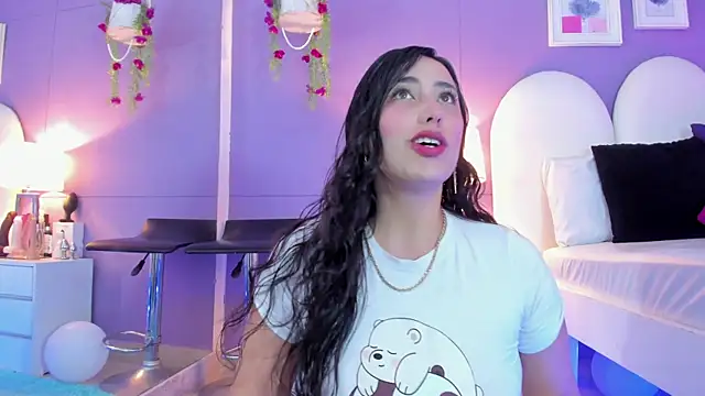 my aleja  online show from 10.06.25