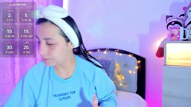 my aleja  online show from 02.10.26