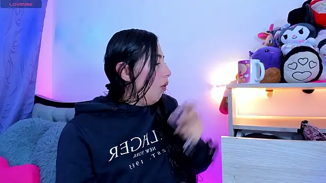 my aleja  online show from 03.27.26