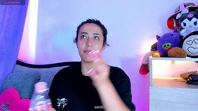 my aleja  online show from 03.29.26