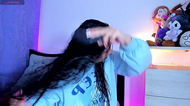 my aleja  online show from 04.06.26