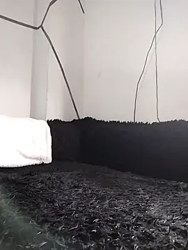 ChloeRaviss online show from 11.25.25