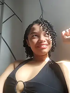 ChloeRaviss online show from 11.28.25