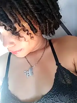 ChloeRaviss online show from 11.30.25