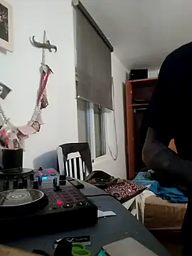 Zk1980 online show from 10.27.25