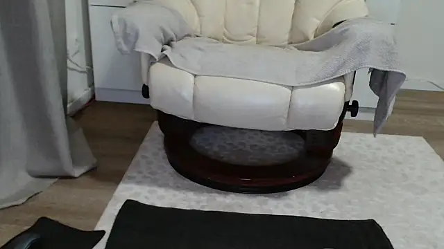 Milo9210 online show from 04.16.26